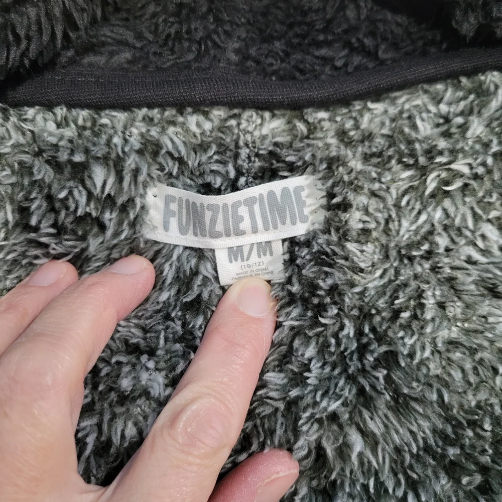 Cozy Penguin Kids One Piece - Gray - Picture 4 of 4